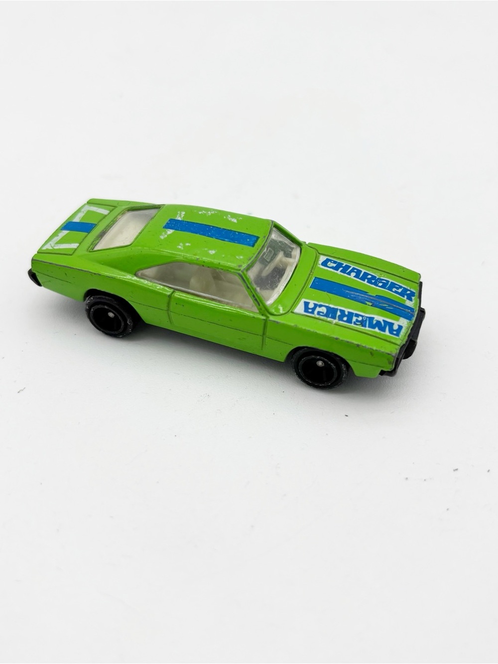 Welly 1969 Dodge Charger w/Push Bar Green AMERICA 1/64 Scale